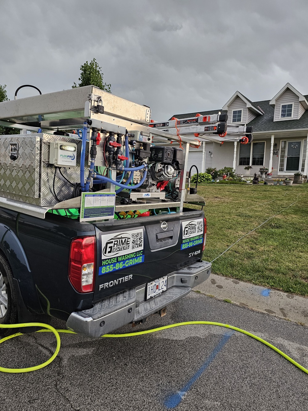 🏠 Successful Project Completion: Grime Fighters House Washing Revitalizes Tammys Home in Trimble, MO! 🌟