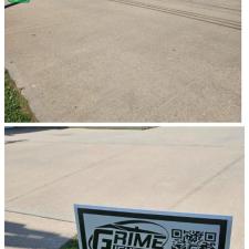 St-Joseph-MO-sidewalk-driveway-amd-concrete-cleaning 1